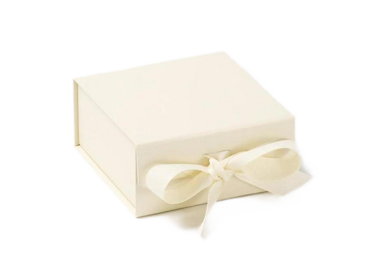 Ivory Small Gift Boxes with fixed grosgrain ribbon