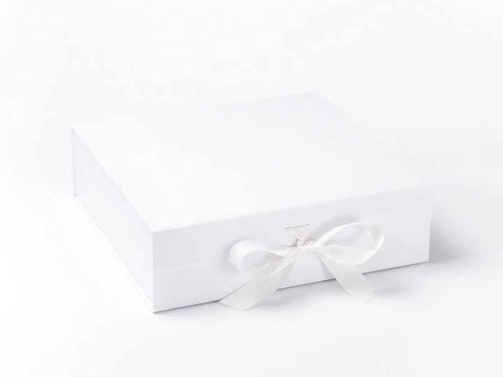 White Large Gift Boxes with fixed ribbon